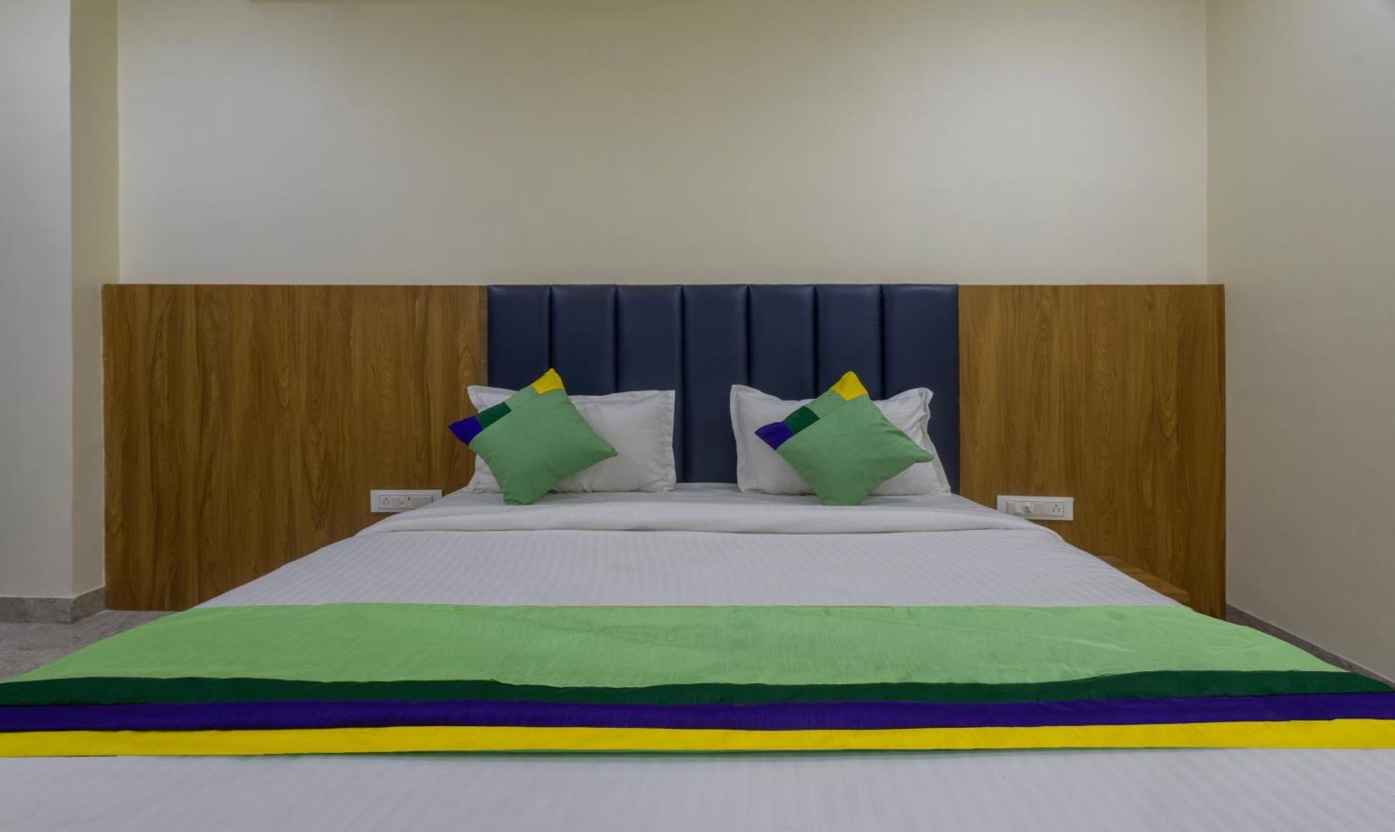 Treebo Eden Park, Ahmedabad Hotel Watuwa Eksteriør billede
