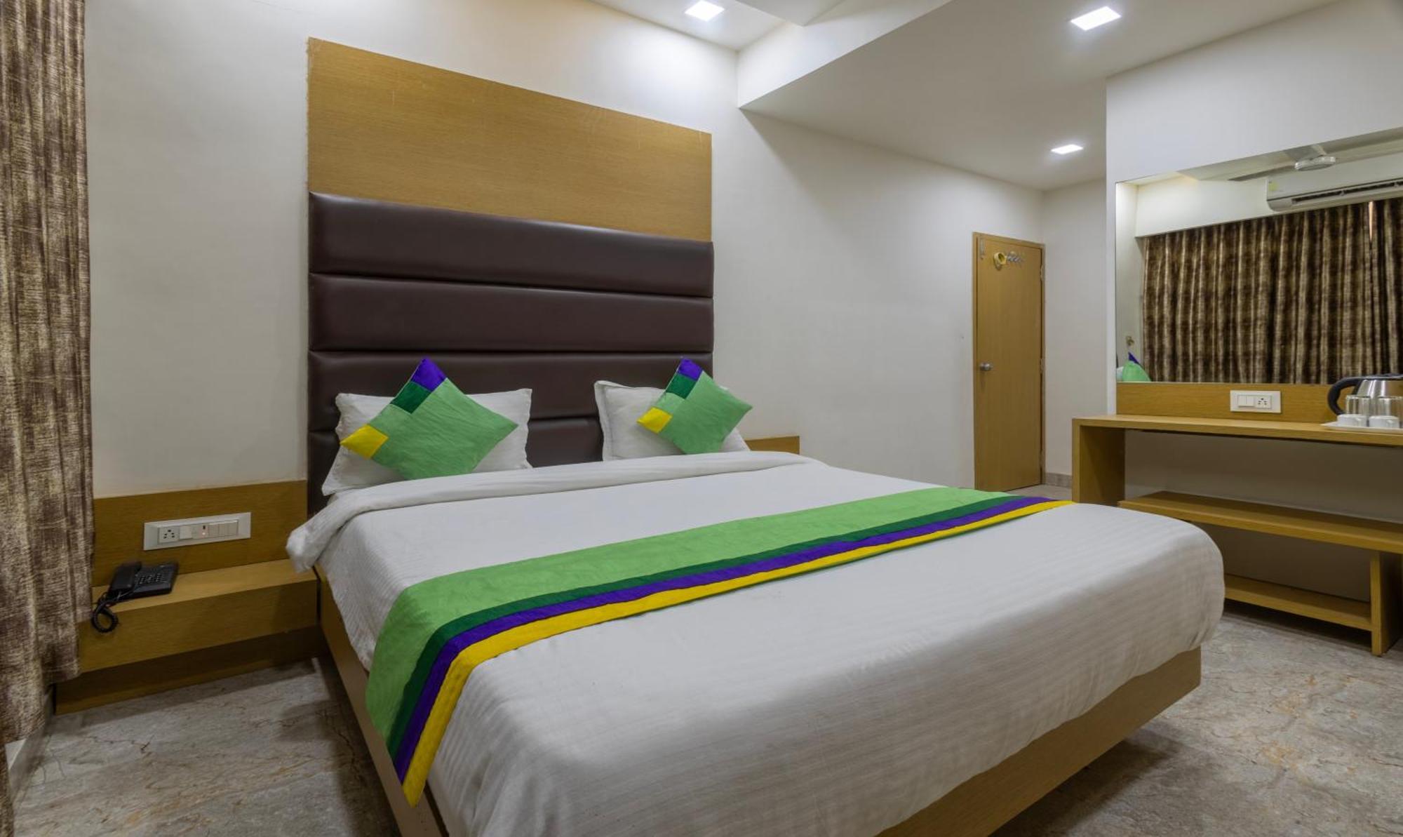 Treebo Eden Park, Ahmedabad Hotel Watuwa Eksteriør billede