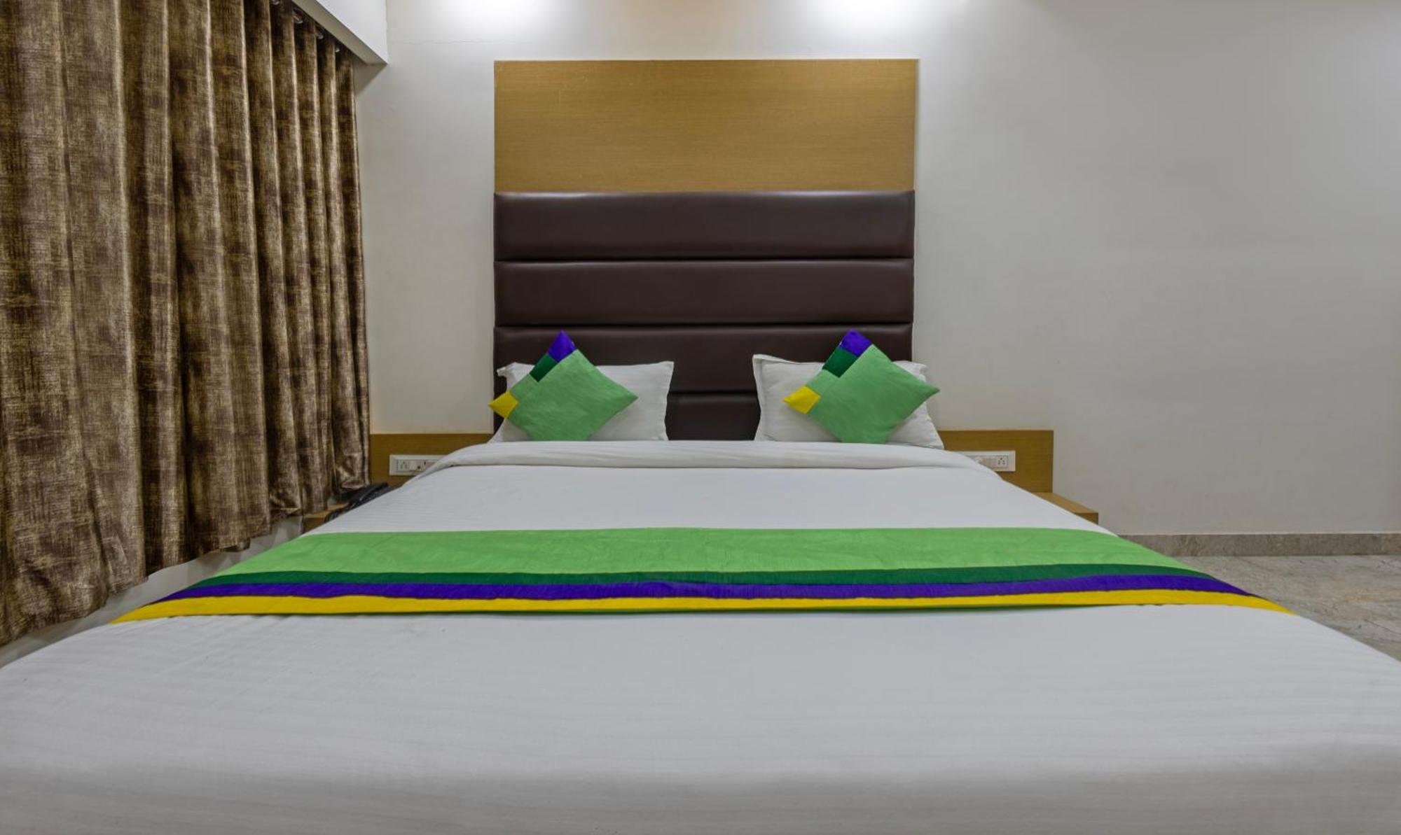 Treebo Eden Park, Ahmedabad Hotel Watuwa Eksteriør billede